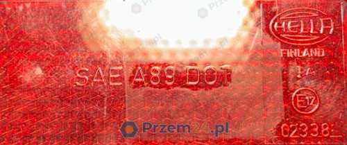 MASSEY-FERGUSON-3389596M1-Czerwone-światło-odblaskowe-9-SZTUK-2