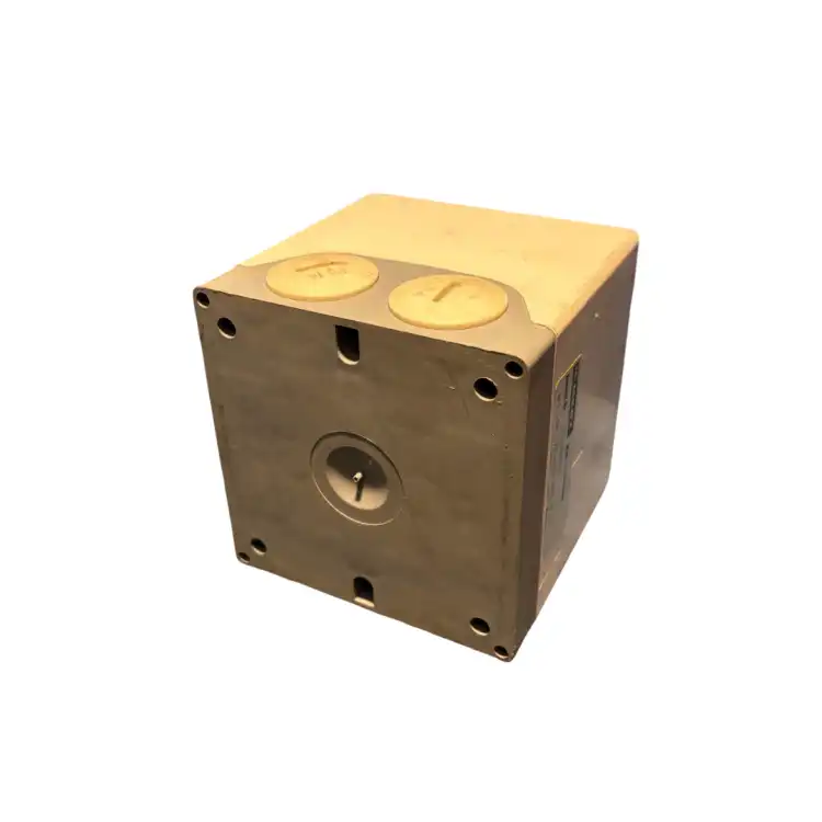 MERZ-0551860533-2738379-Wyłącznik-Bezpieczeństwa-IP55-2
