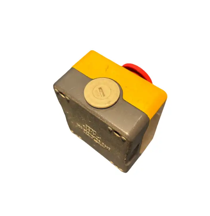 Siemens-3SB181-1-Przycisk-bezpieczeństwa-10A-500V-2