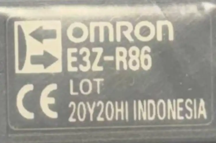 Omron-E3Z-R86-Czujnik-Fotoelektryczny-12-24V-DC-2