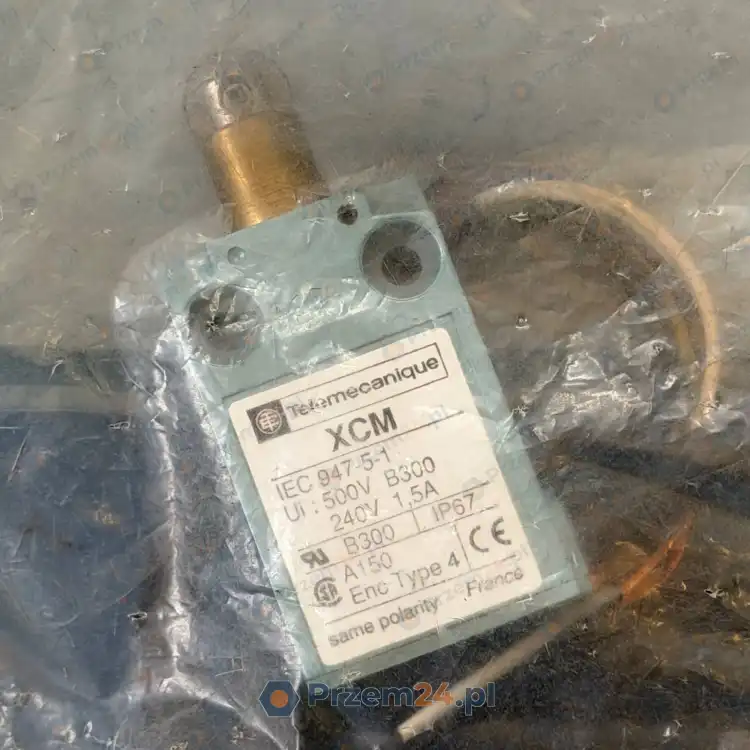 Telemecanique-XCM-A1022-064294-Wyłącznik-krańcowy-500V-240V-1.5A-3