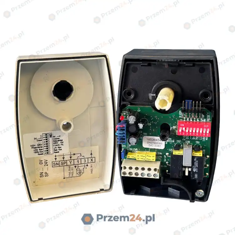 Danfoss-AME-15-082G3028-Siłownik-elektryczny-do-zaworów-24V-5Hz-4VA-4